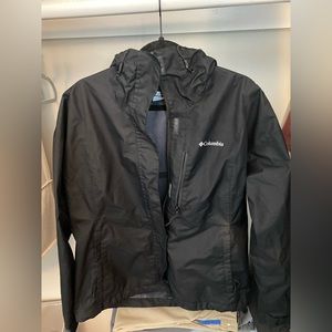Columbia rain jacket. Size L mens. Black. Mesh interior.